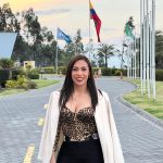 Immagine di Yadira Vinueza <i class="fa fa-check-circle" style="font-size:20px;color:#fbba03;margin-left:5px"></i>